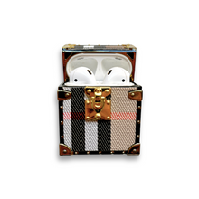 Load image into Gallery viewer, Checkered AirPods Case &quot;British Luxe&quot; | PURITY™
