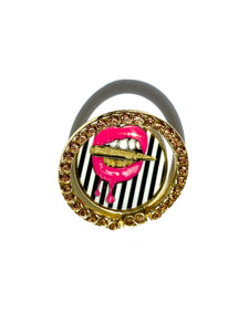 Crazy Kiss Ring Holder | PURITY™